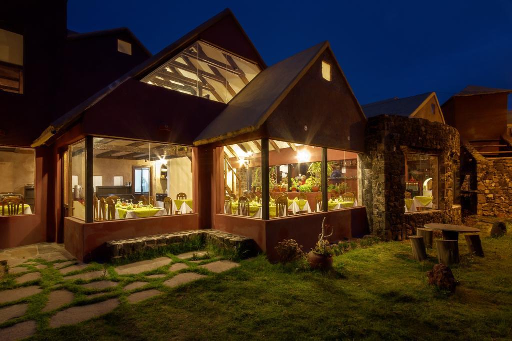 Hotel Pozo del Cielo Chivay Esterno foto