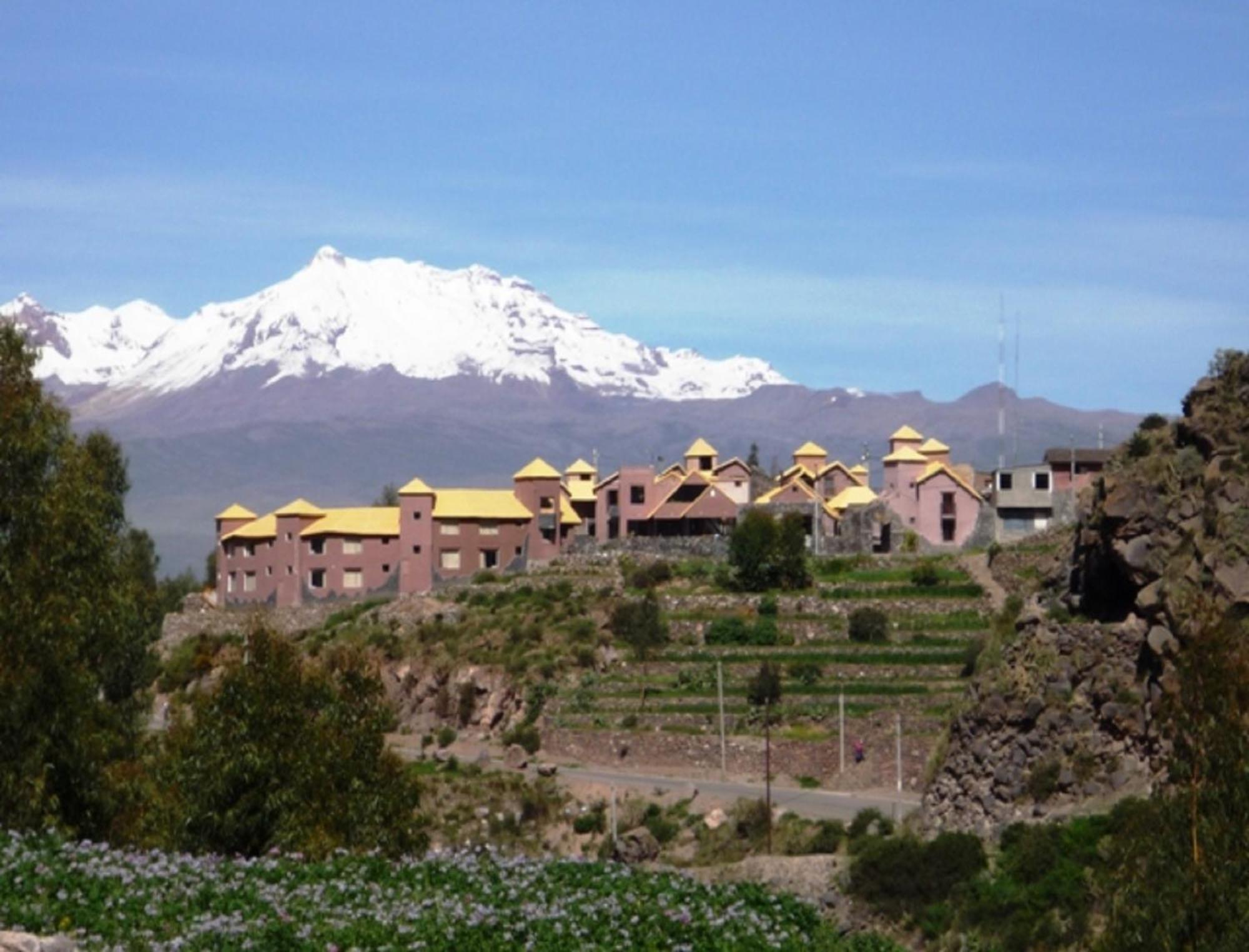 Hotel Pozo del Cielo Chivay Esterno foto