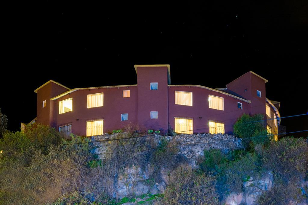 Hotel Pozo del Cielo Chivay Esterno foto