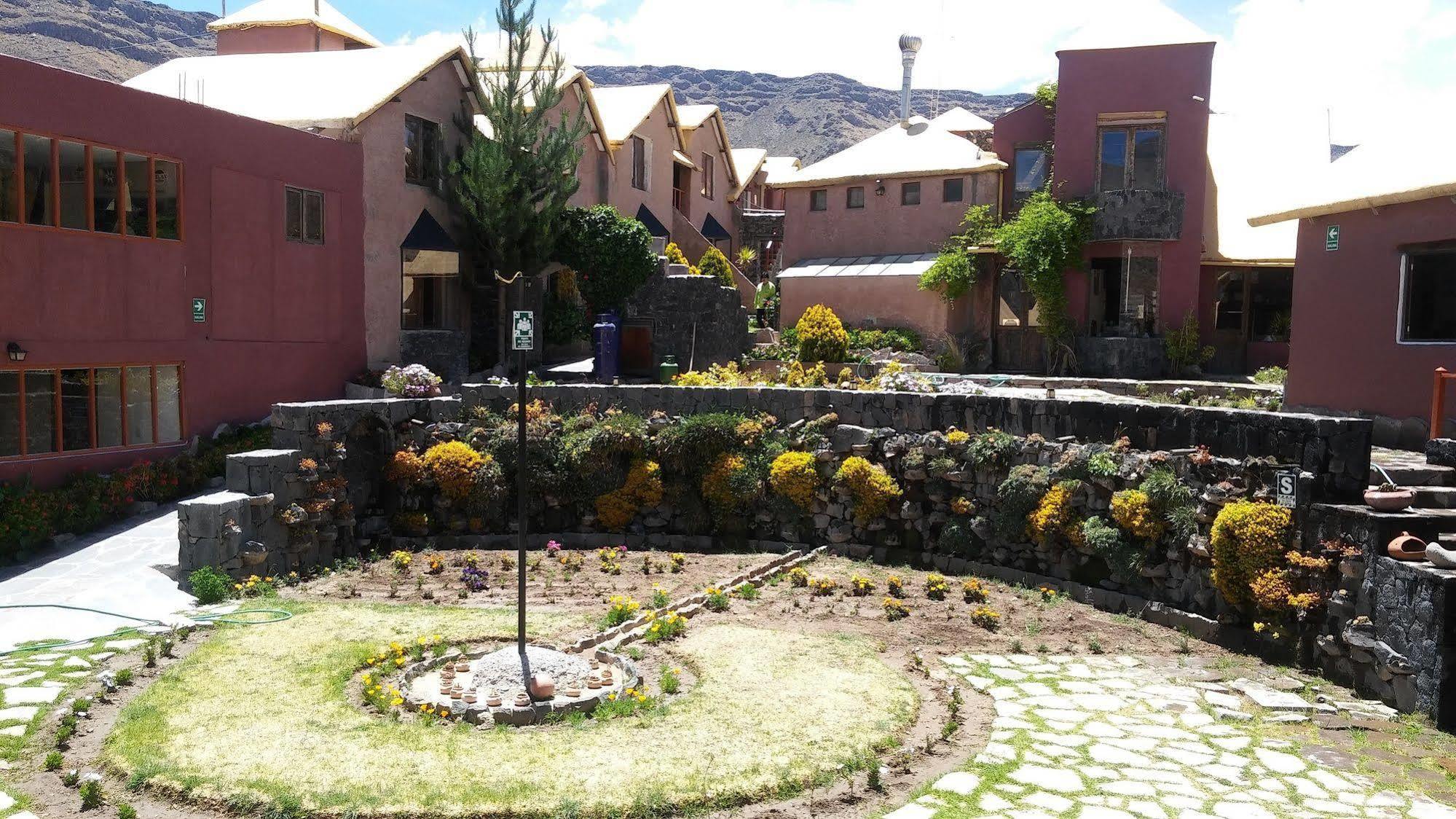 Hotel Pozo del Cielo Chivay Esterno foto